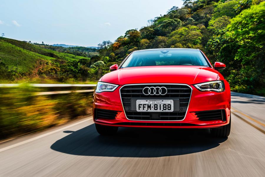  Audi A3 Sedan 1.4 TFSI Flex (8V) 2015 года  (LA) (фото 20 из 23)